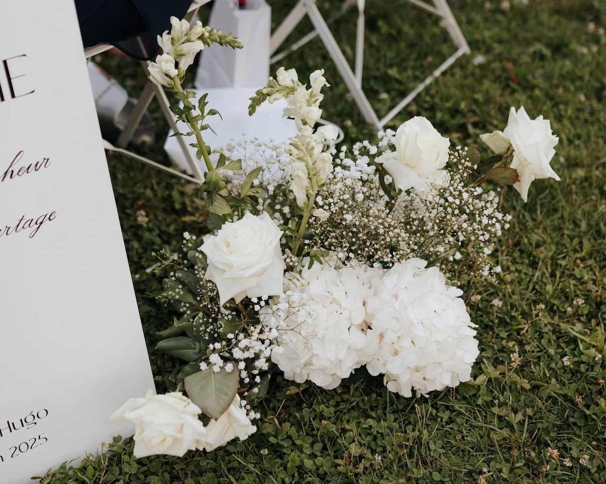 Jolie bouquet pour la cérémonie laïque au Domaine des bains de Guillon