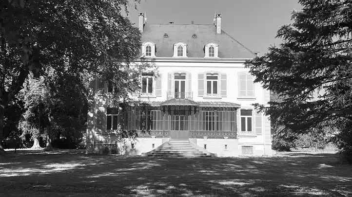 La Villa des Hêtres Pourpres, domaine élégant en Alsace pour mariages et réceptions, un cadre raffiné et authentique.